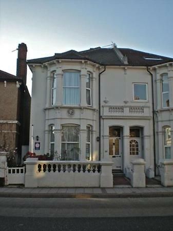 Hamilton House Bed & Breakfast Саутси Екстериор снимка